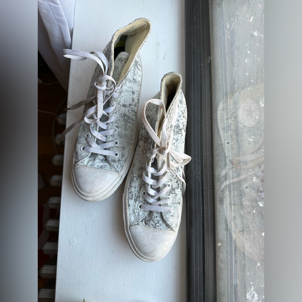 Converse - Picture 4 of 4